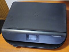 Multifunctional inkjet HP Deskjet 5075 All-in-one + 4 cartuse rezerva