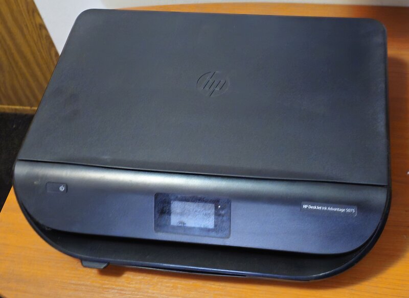 Multifunctional inkjet HP Deskjet 5075 All-in-one + 4 cartuse rezerva